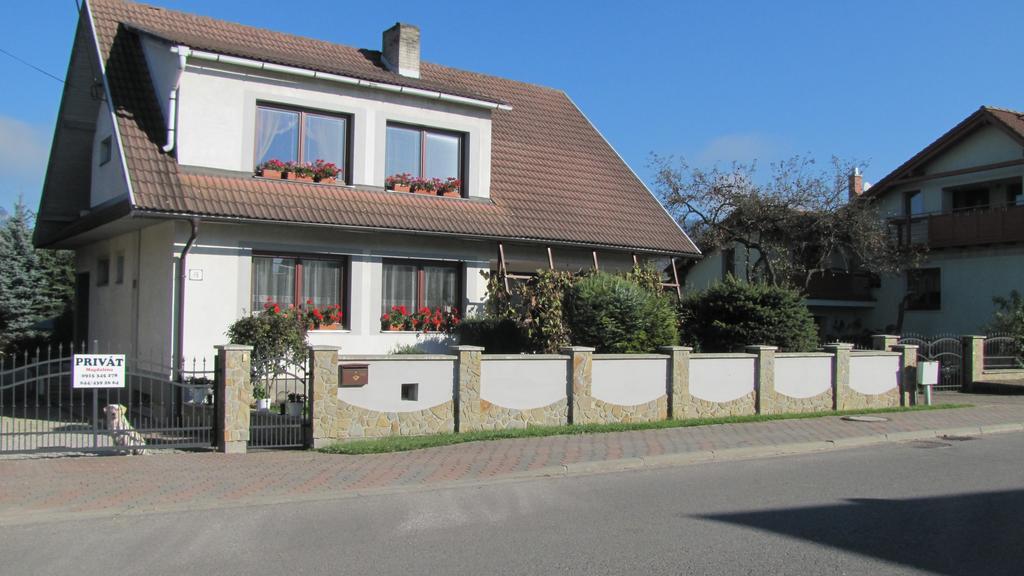 Privát Magdalena Apartment Besenova Bagian luar foto