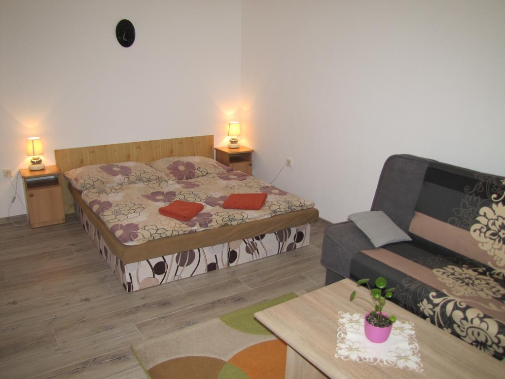 Privát Magdalena Apartment Besenova Bagian luar foto