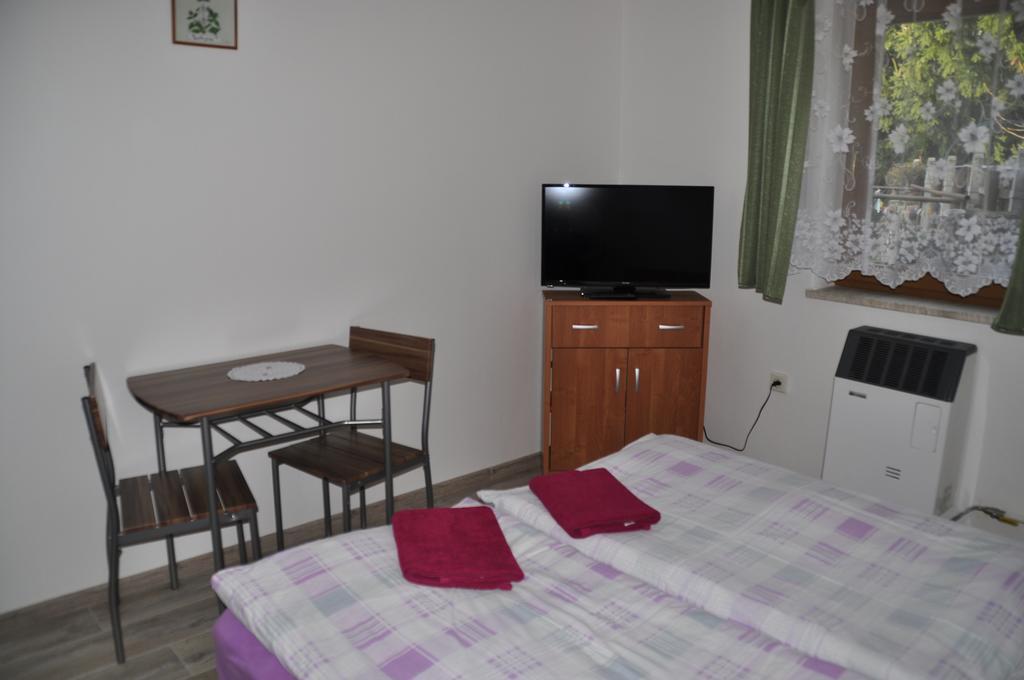 Privát Magdalena Apartment Besenova Bagian luar foto